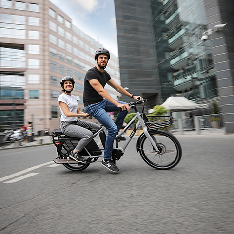 Image présentation Vélo Longtails Douze cycles Couple